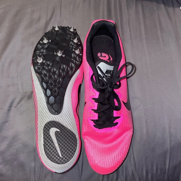 Nike track shoes - Picture 4 of 7